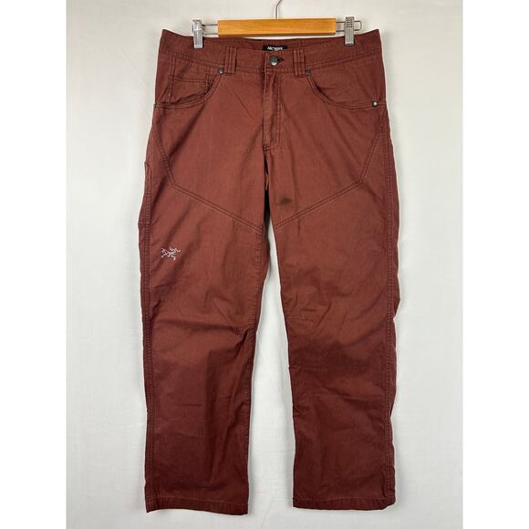 Arc'teryx Bastion Relaxed Fit Pants Hiking Chino Maroon 10269 Men's Size 32x30 - Picture 1 of 12